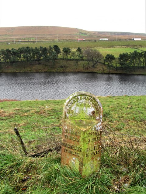Milestone by the A672
