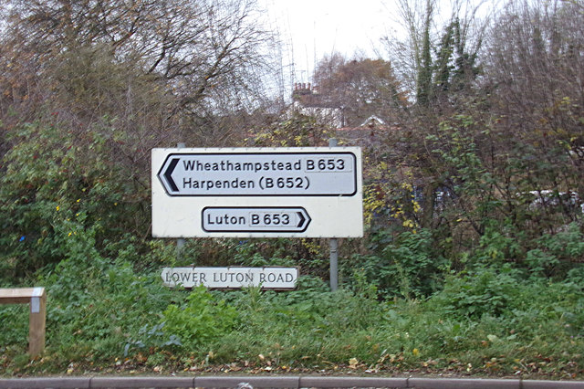Roadsigns on the B653 Lower Luton Road