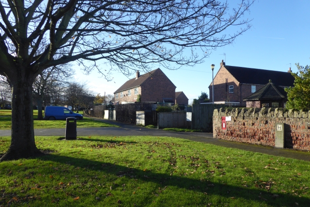 Letterbox in Long Marston