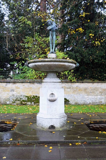 Thame War Memorial Garden (1) - statue, Upper High Street, Thame, Oxon