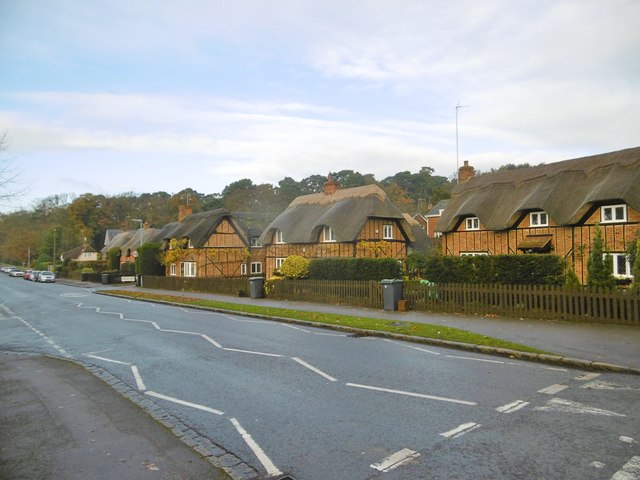 Ampthill, thatched cottages