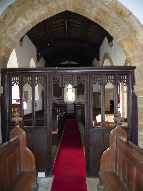 Inside St Martin, Shutford (e)