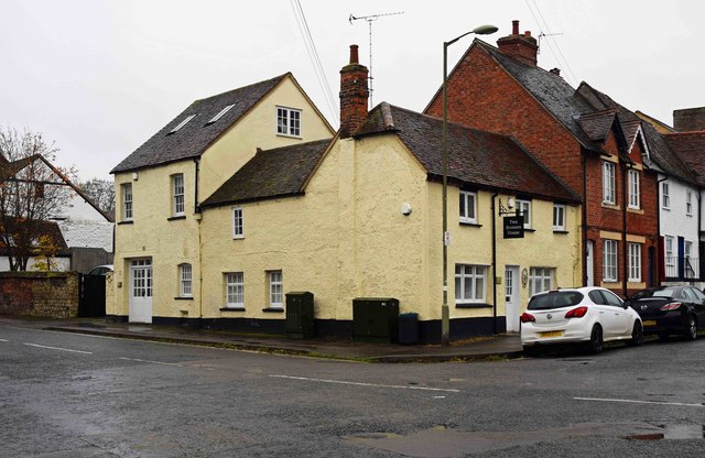 The former Two Brewers (1), 50 North Street, Thame, Oxon