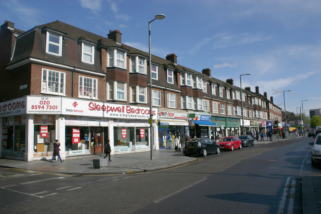 Ripple Road, Barking © David Kemp cc-by-sa/2.0 :: Geograph Britain and ...