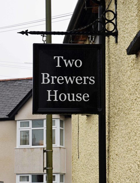 The former Two Brewers (3) - sign, 50 North Street, Thame, Oxon