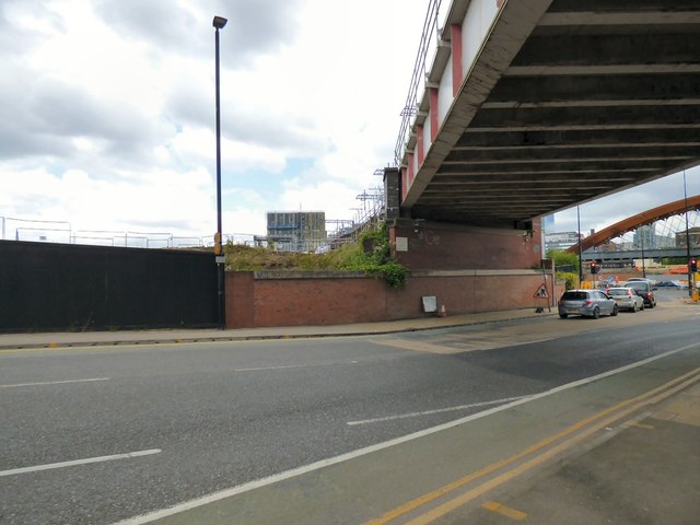 Viaduct over Hampson Street  