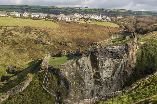 Tintagel Castle © Ian Capper :: Geograph Britain And Ireland