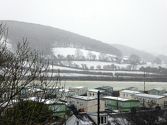 Snow on the hillside above Tyllwyd Farm