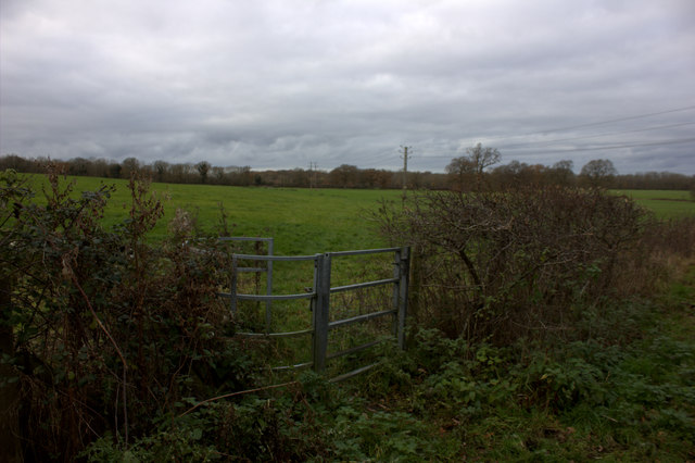 Gate to footpath towards Nightingale Cottages