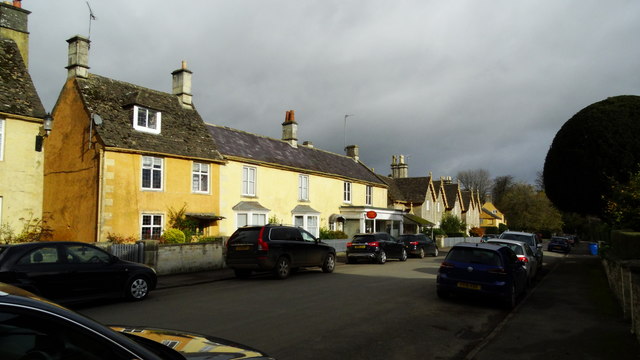 Cottages & PO in Badminton village