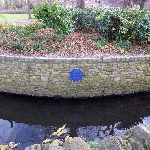 Blue plaque for John Bunyan, Bedford
