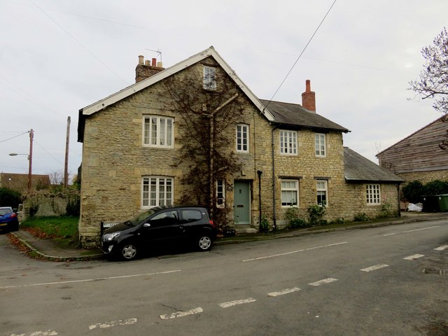 Cross Keys House on Manor Road