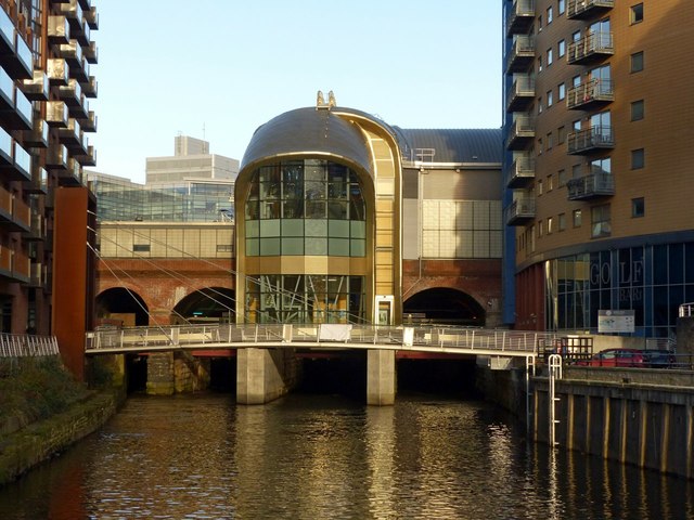 The new south entrance to Leeds Station