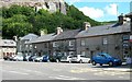 Houses and businesses on the east side of Sgwar Tremadog Square