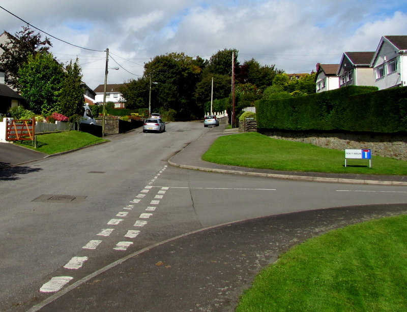 Junction of Pen-y-Waun and Mountain... © Jaggery :: Geograph Britain ...