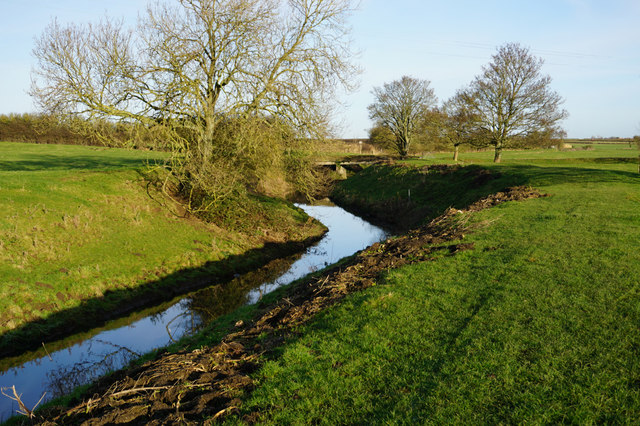 Louth Canal near River Farm © Ian S cc-by-sa/2.0 :: Geograph Britain ...