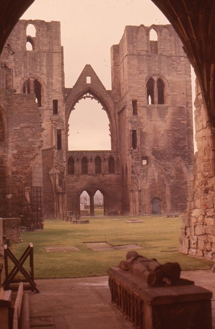 Elgin Cathedral by Richard Sutcliffe