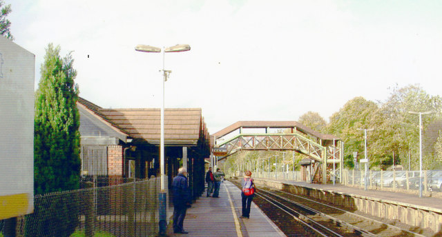 Sanderstead station, 2004