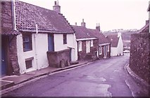 NO6107 : Shoregate, Crail by Richard Sutcliffe