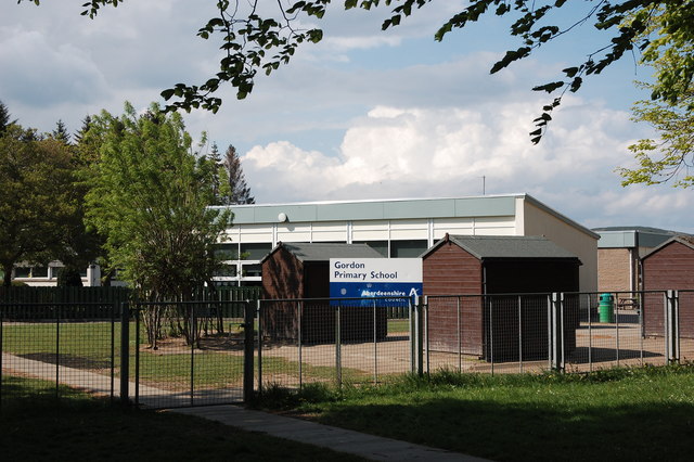 Gordon Primary School, Huntly © Bill Harrison :: Geograph Britain And 