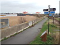 TQ4980 : Thames Path near Belvedere by Malc McDonald