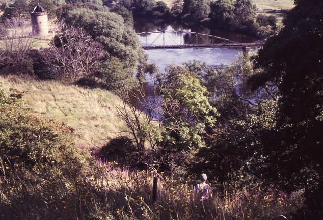 Pipe Bridge over the River Clyde and Daldowie Doocot