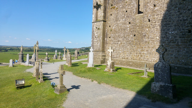 Graveyard and west end of residential... © Phil Champion :: Geograph ...