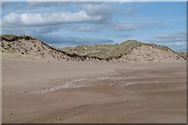 NJ9717 : Dunes, Eigie Links by Richard Webb