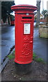 TA2047 : Edward VII postbox on Wilton Road, Hornsea by JThomas