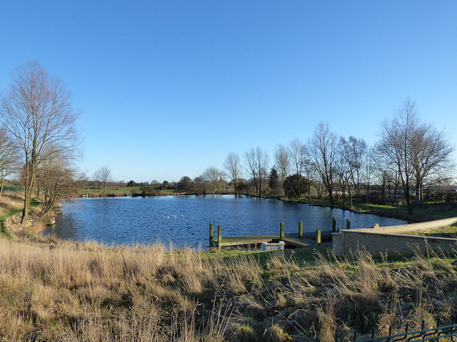 Billing Dam © Stephen Craven cc-by-sa/2.0 :: Geograph Britain and Ireland