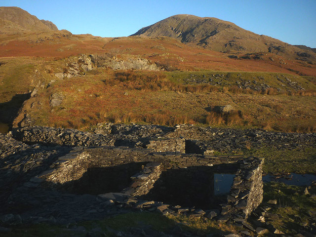 Ruined buildings at Ash Gill Quarry