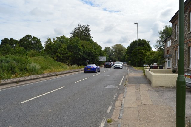 Westhampnett Rd, A285 © N Chadwick cc-by-sa/2.0 :: Geograph Britain and ...