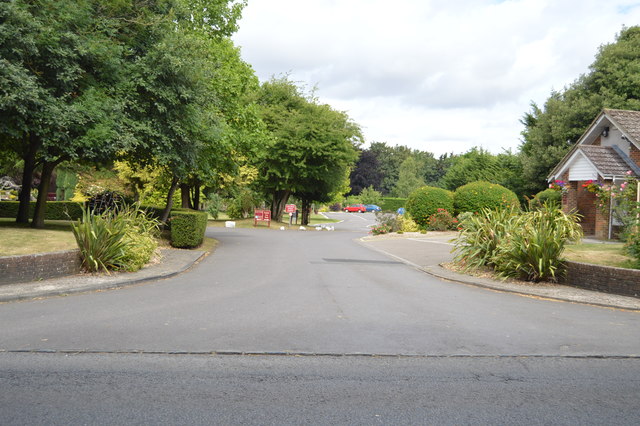 Chichester Crematorium © N Chadwick cc-by-sa/2.0 :: Geograph Britain ...