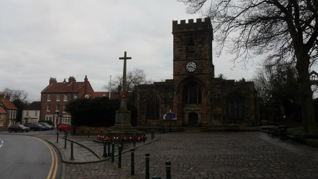 St Nicholas Church and War Memorial, Guisborough