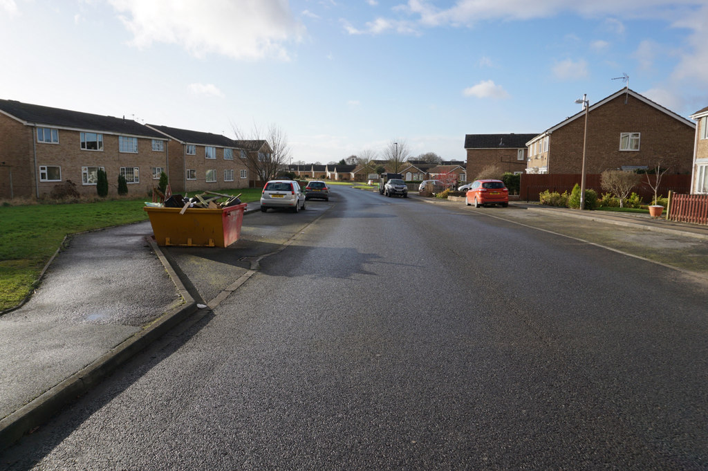 Wheatfield Lane, Haxby © Ian S ccbysa/2.0 Geograph Britain and Ireland