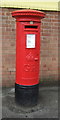 TA0929 : George V postbox on Cumberland Street, Hull by JThomas