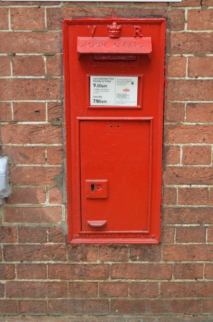 Victorian Postbox, Tunbridge Wells Station