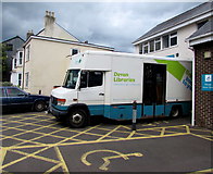 ST1600 : Devon Libraries Mobile Library vehicle in Honiton by Jaggery