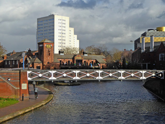 Canal at Old Turn Junction in Birmingham © Roger Kidd :: Geograph ...