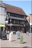 SK7953 : Queen's Head, 8 and 9 Market Place, Newark by Jo and Steve Turner