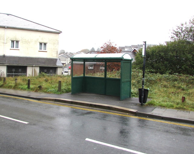 Labour Club bus stop and shelter, Penygraig