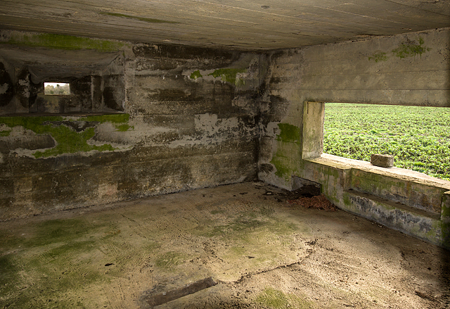 WWII Wiltshire: shellproof pillboxes of Lydiard Green (Lydiard Millicent) - Pillbox #4