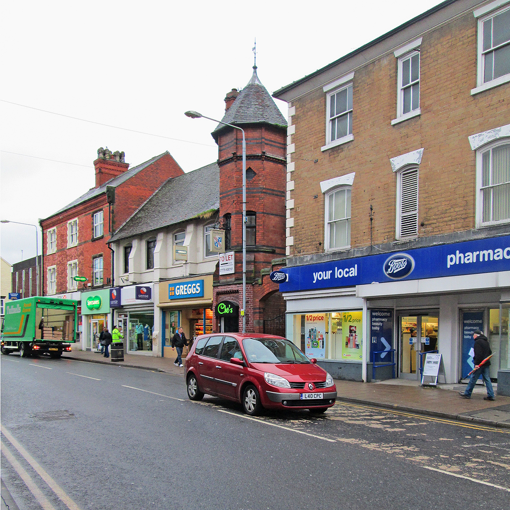 Hucknall High Street © John Sutton cc-by-sa/2.0 :: Geograph Britain and ...