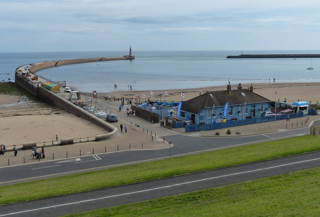 Fish and chip shop at Roker Pier,... © Mat Fascione cc-by-sa/2.0 ...