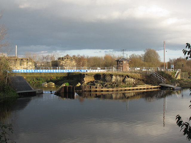 Construction works at Knowsthorpe locks