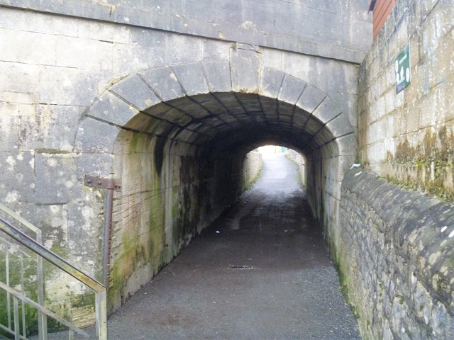 Kennet and Avon Canal [2] © Michael Dibb :: Geograph Britain and Ireland