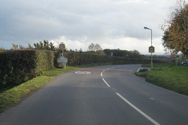 A386 entering Merton from the north