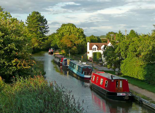 Visitor moorings north of Tibberton in Worcestershire