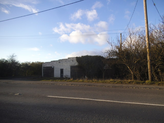 Garages on Oxford Road, Upton