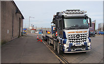 J3575 : Specialist truck, Belfast by Rossographer